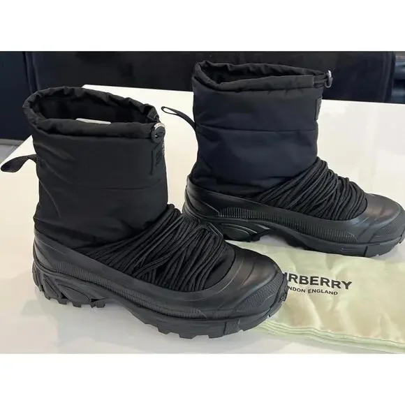 $1190 Burberry Men's Black Arthur Puffy Winter ❄️ Boots - EU44/US11